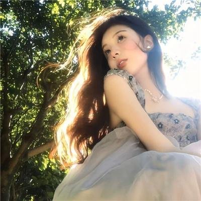 孔雀圣使请动心